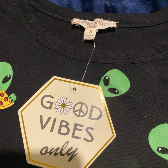 New - Picture 2 of 4